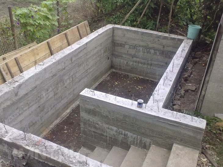 как сделать бетонный погреб