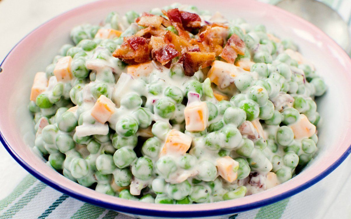 Салат с зеленым горошком консервированным рецепты с фото простые